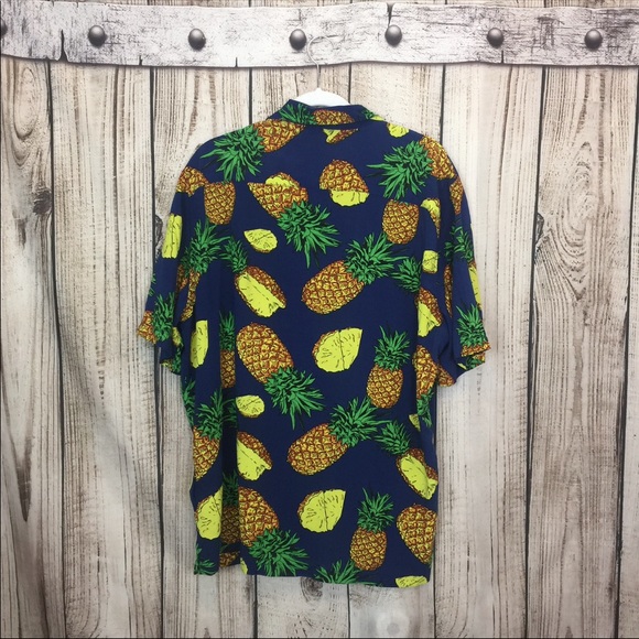 Me s 28 Palms Pineapple Hawaiian Shirt - Picture 6 of 8